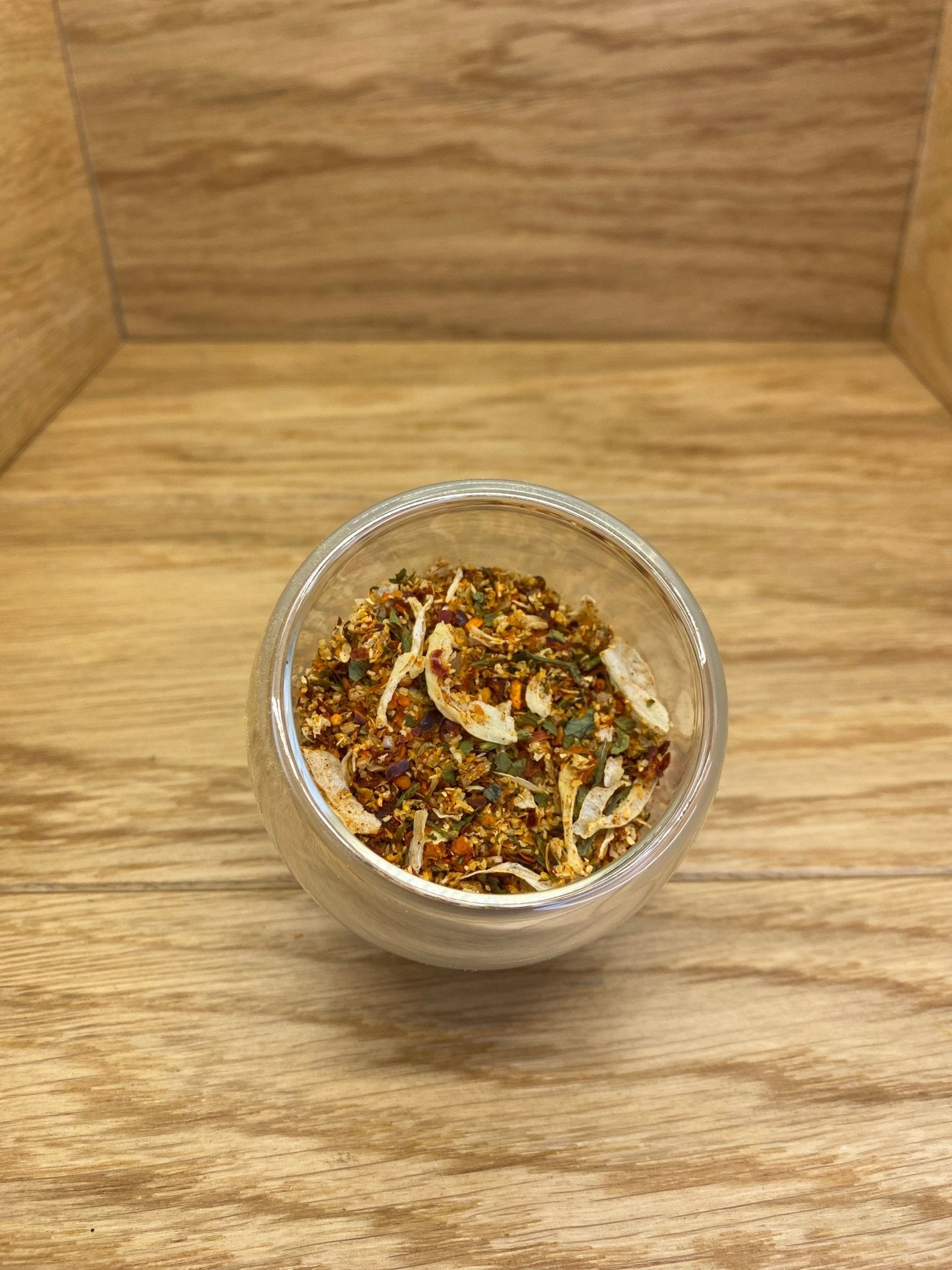 Préparation mojo canario - Les voyages de Mathilde