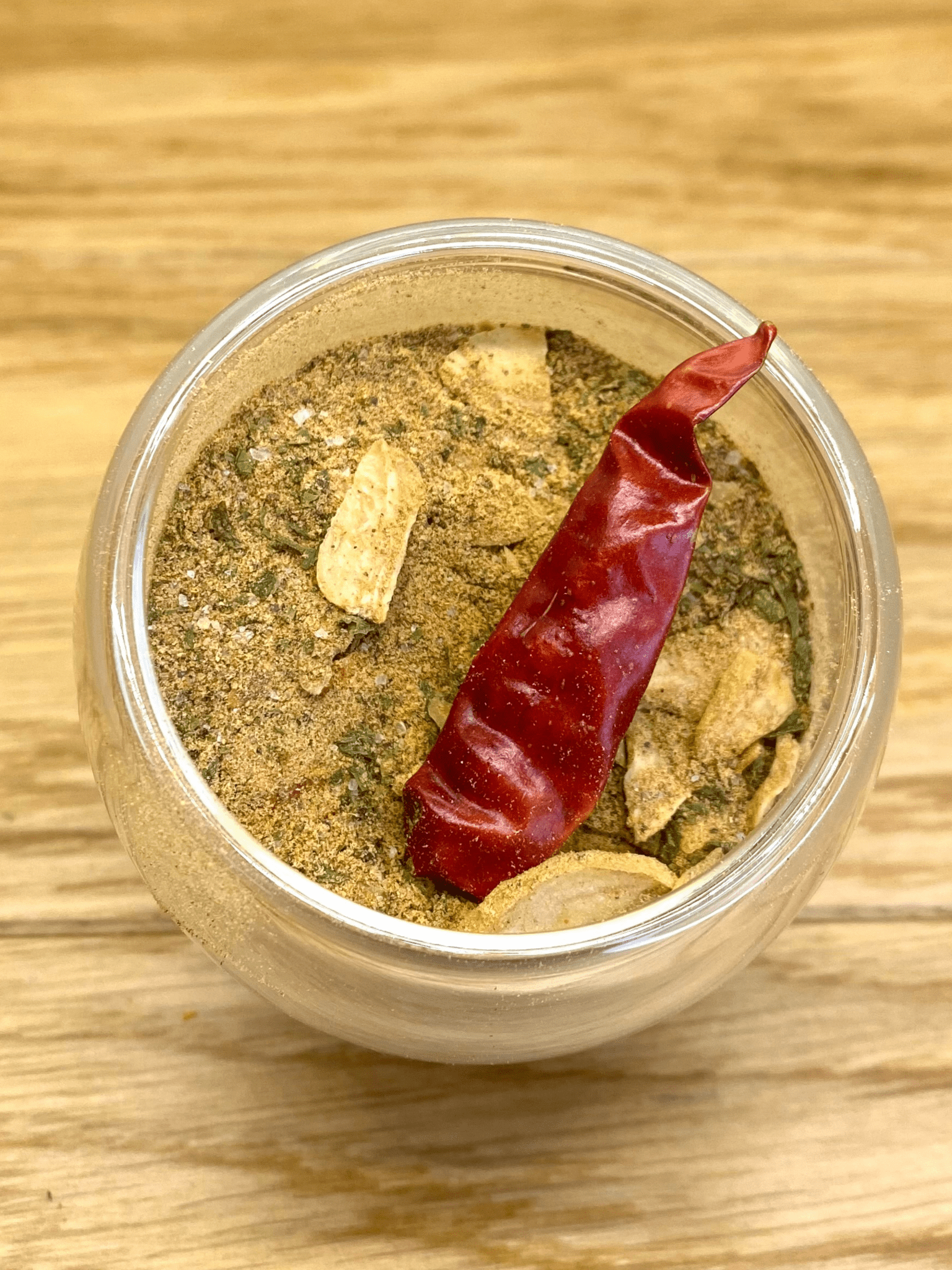 Préparation pil pil gambas - Les voyages de Mathilde